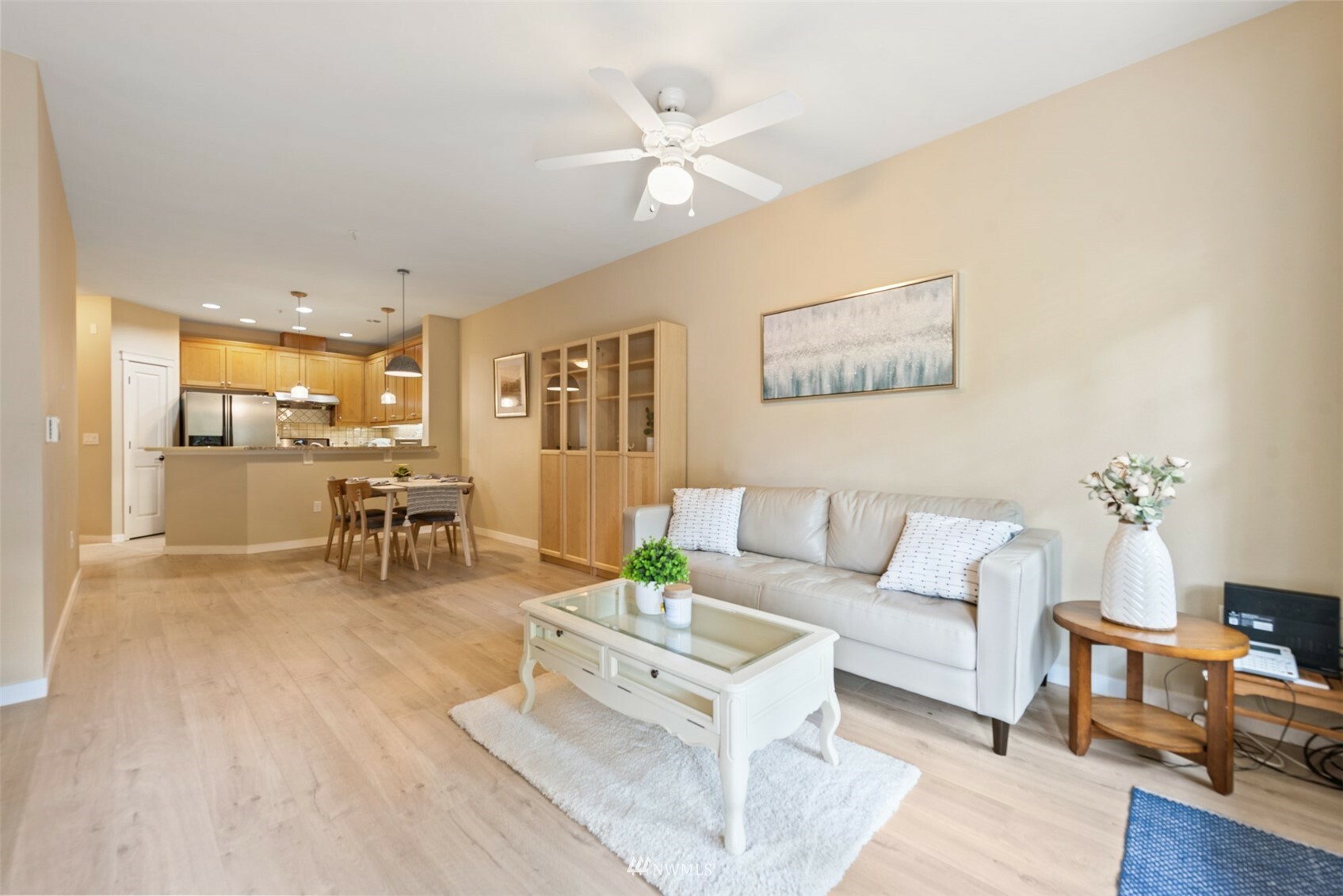 Property Photo: 4323 Issaquah Pine Lake Road SE 503 WA 98075