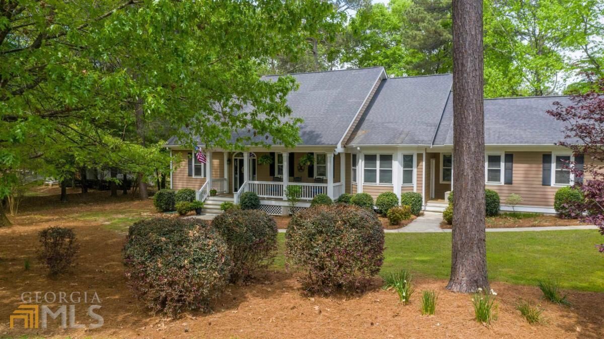 Property Photo: 1911 Snug Harbor Drive GA 30642