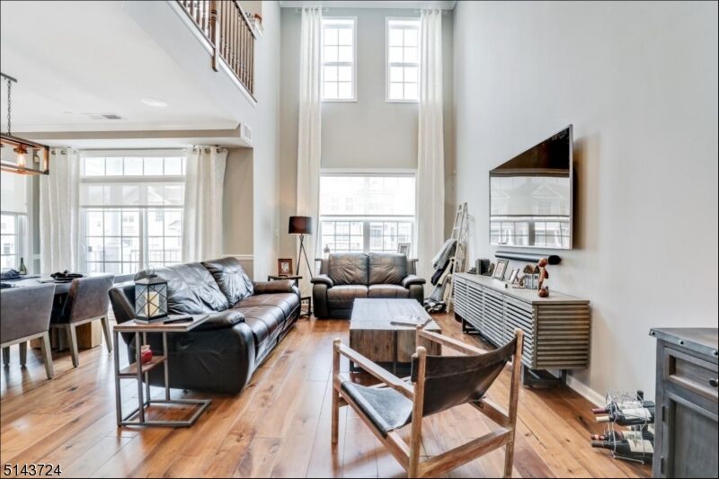 Property Photo:  36 Autumn Way  NJ 07645 