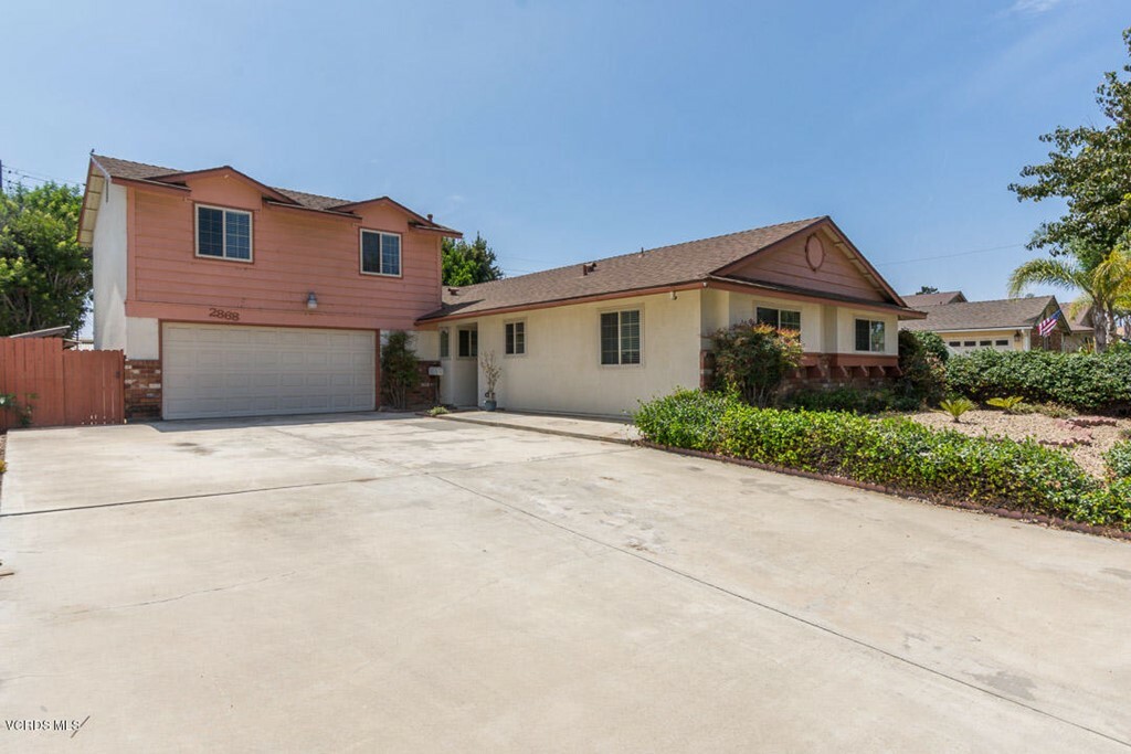 Property Photo:  2868 Berwick Street  CA 93010 