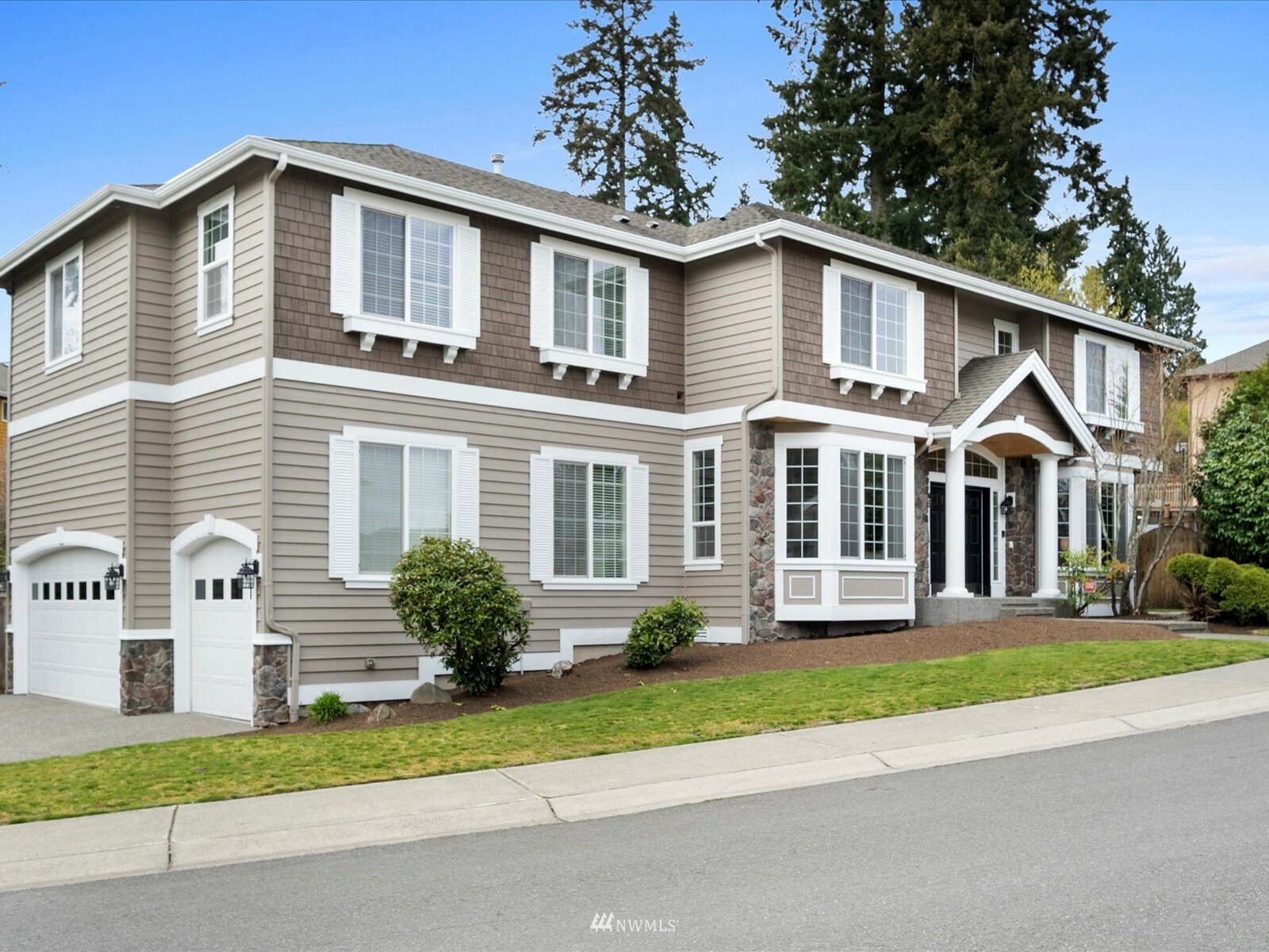 Property Photo: 17906 33rd Place W WA 98037