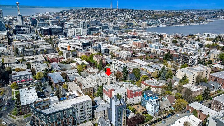 Property Photo:  231 Belmont Avenue E 110  WA 98102