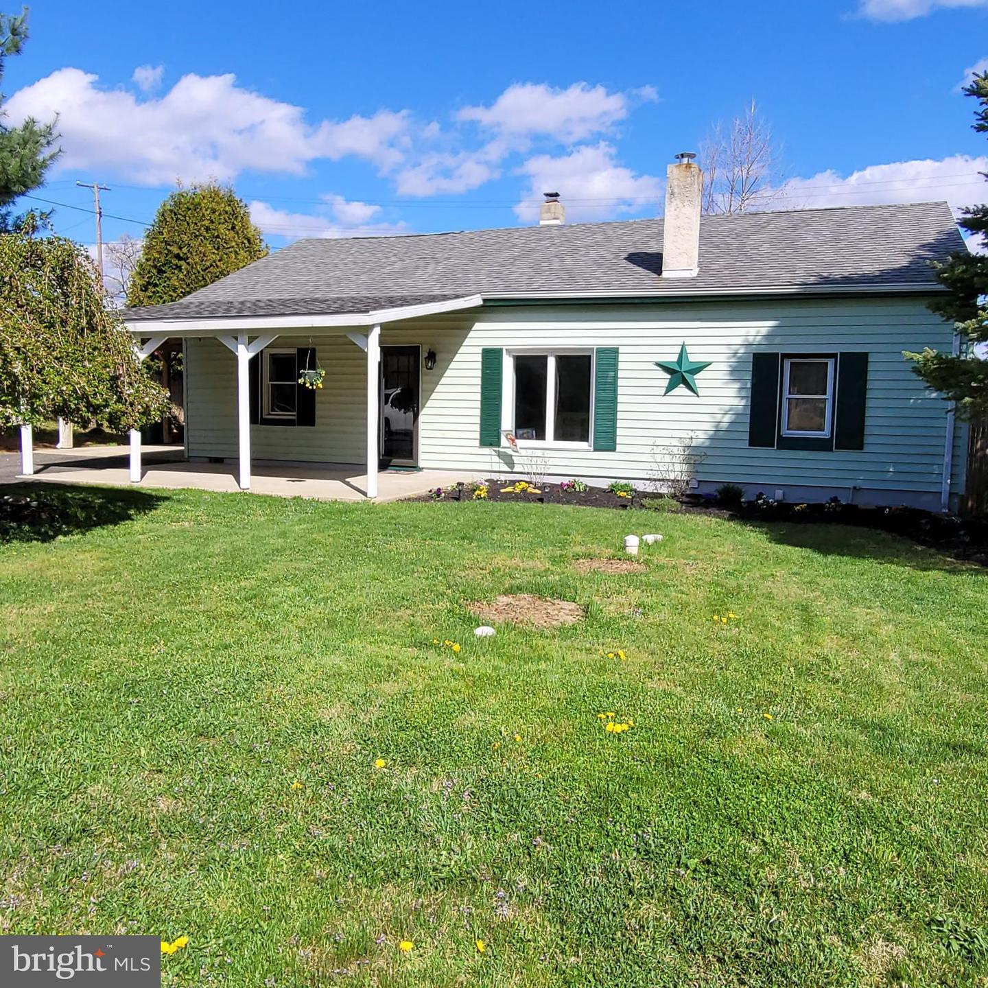 Property Photo: 27 Vale Drive PA 19512