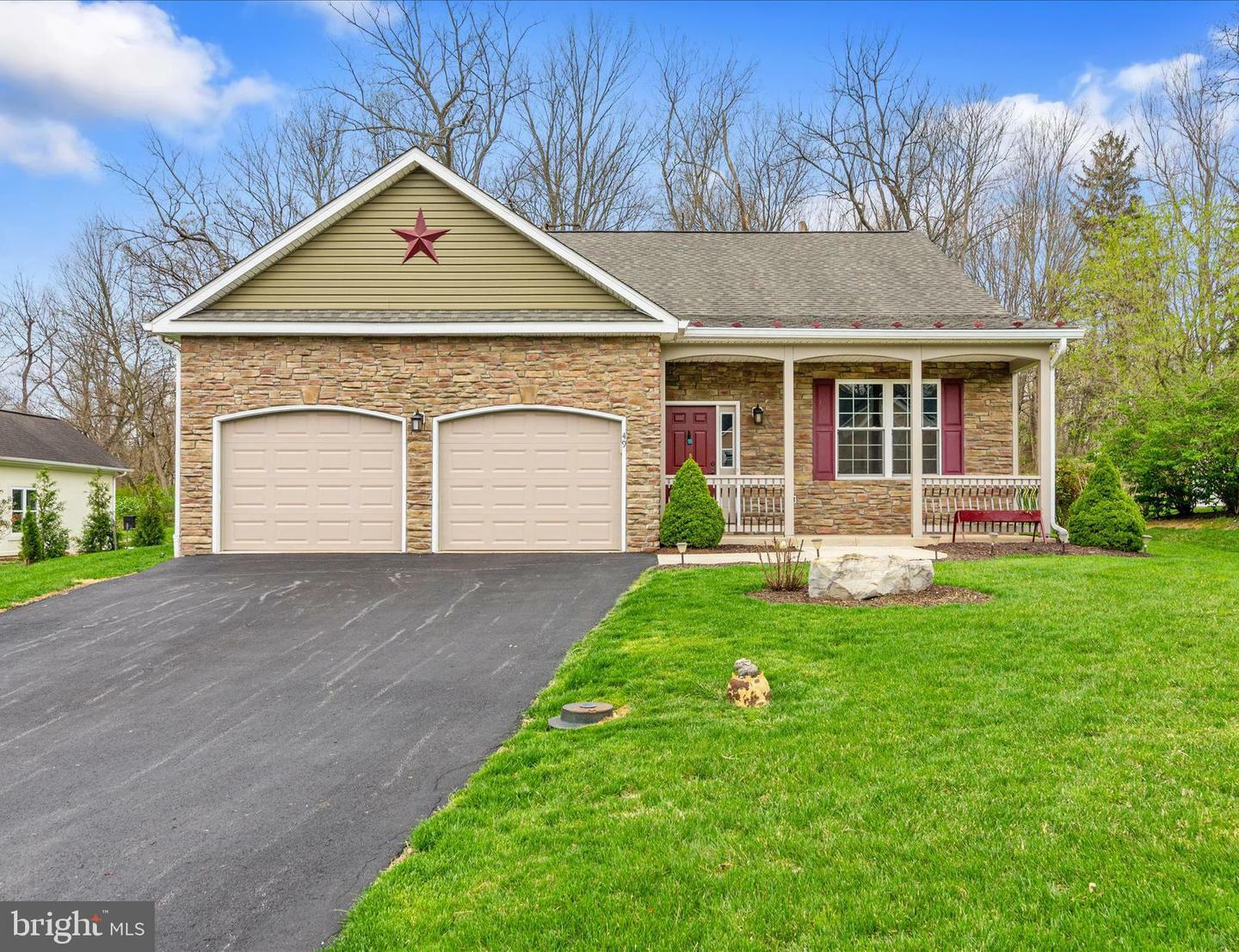 Property Photo:  49 Hartzell Gardens Drive  WV 25443 