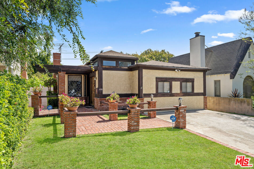 2130   Greenfield Ave  Los Angeles CA 90025 photo
