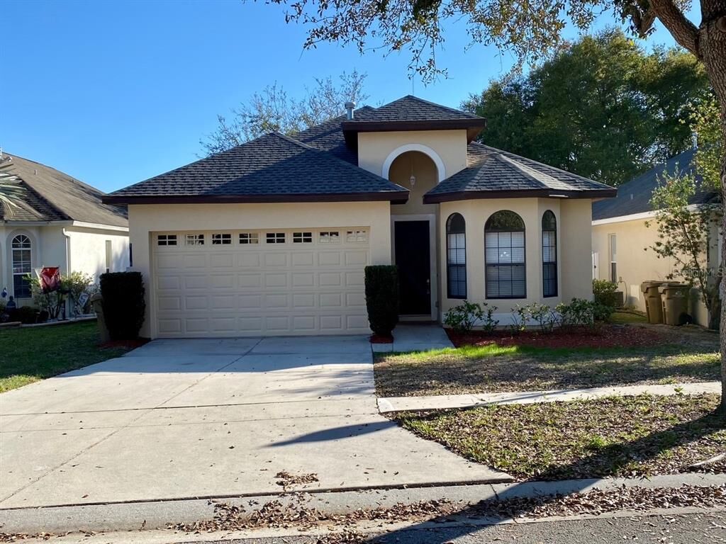 Property Photo:  10308 Pebblestone Court  FL 34788 