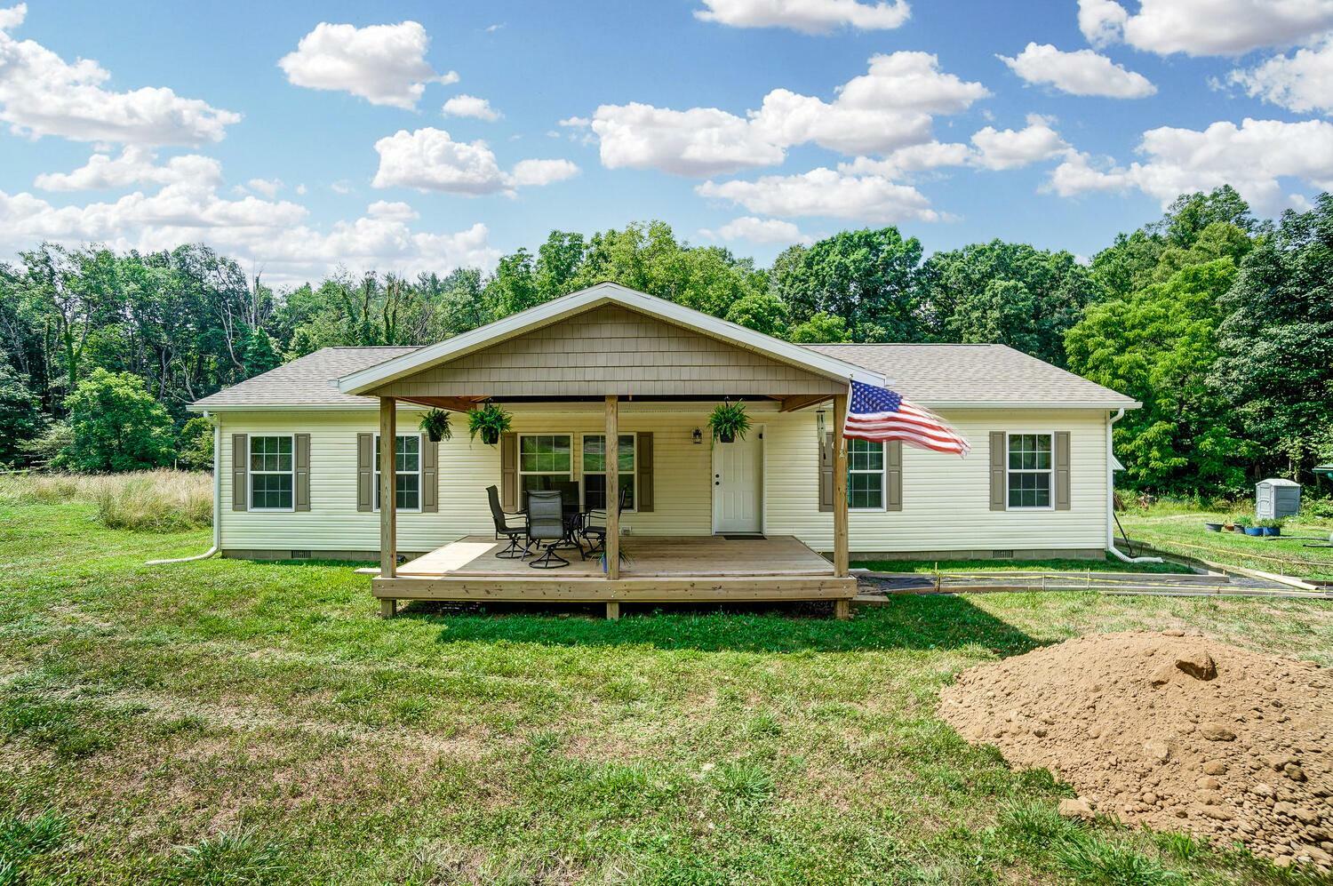 Property Photo:  37283 Price Road  OH 43138 