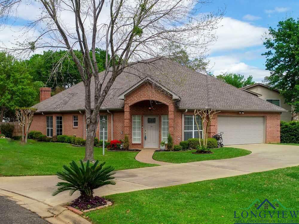 Property Photo:  2 Lexington Court Towne Lake Village  TX 75601 