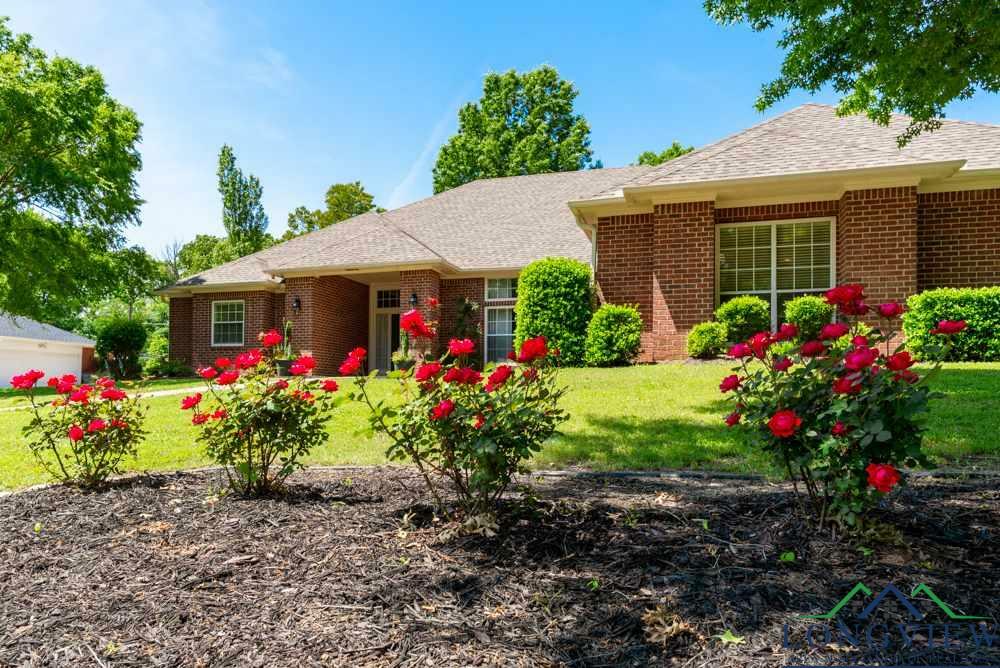 Property Photo:  107 Oak Isle Dr.  TX 75605 