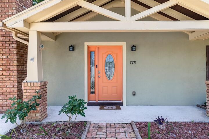 Property Photo:  220 E 12th Avenue  FL 32757 