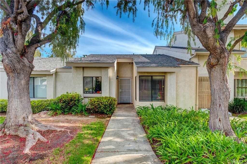 Property Photo:  984 E La Habra Boulevard 120  CA 90631 