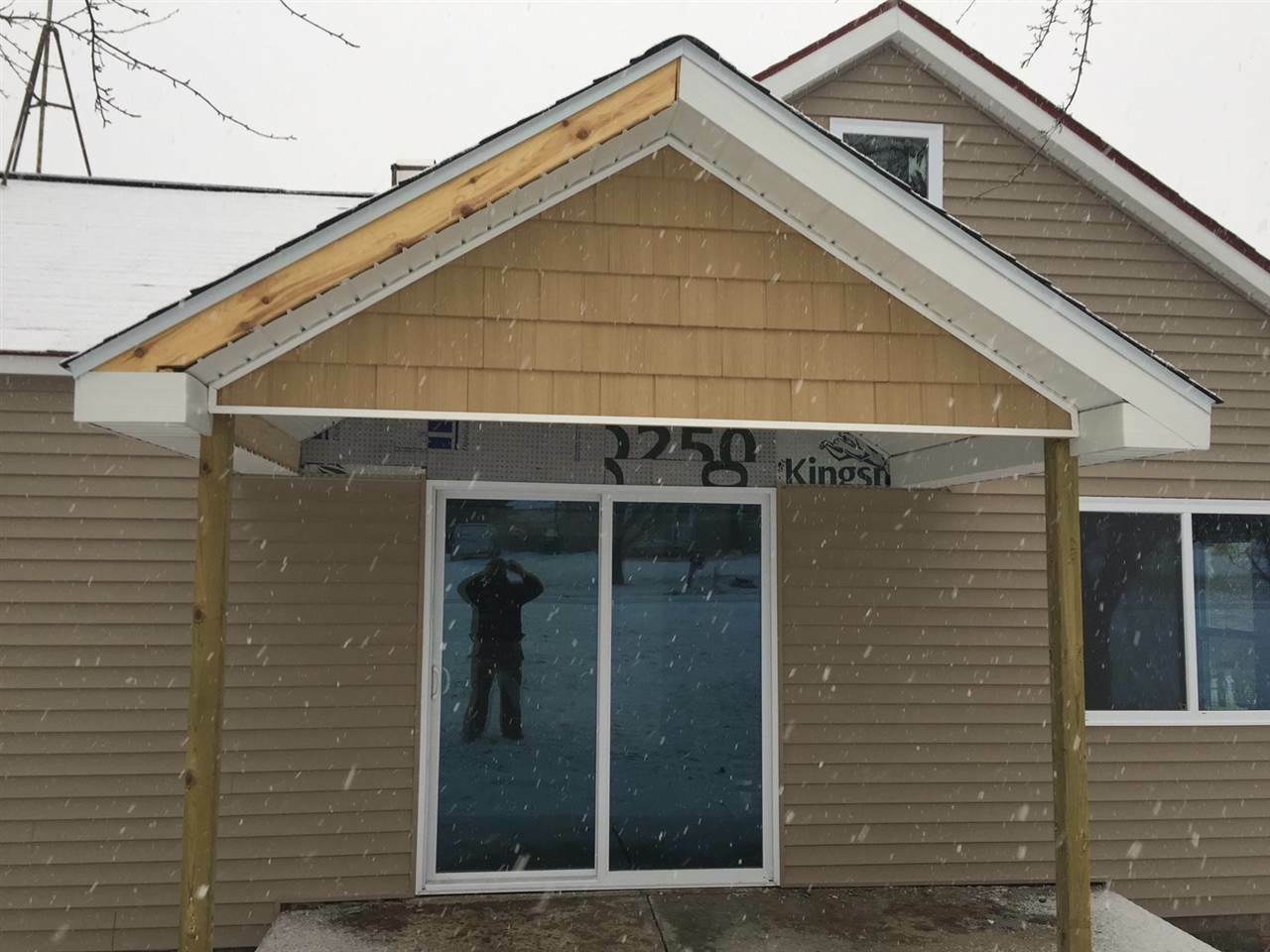 Property Photo: 519 S Lake MI 49727