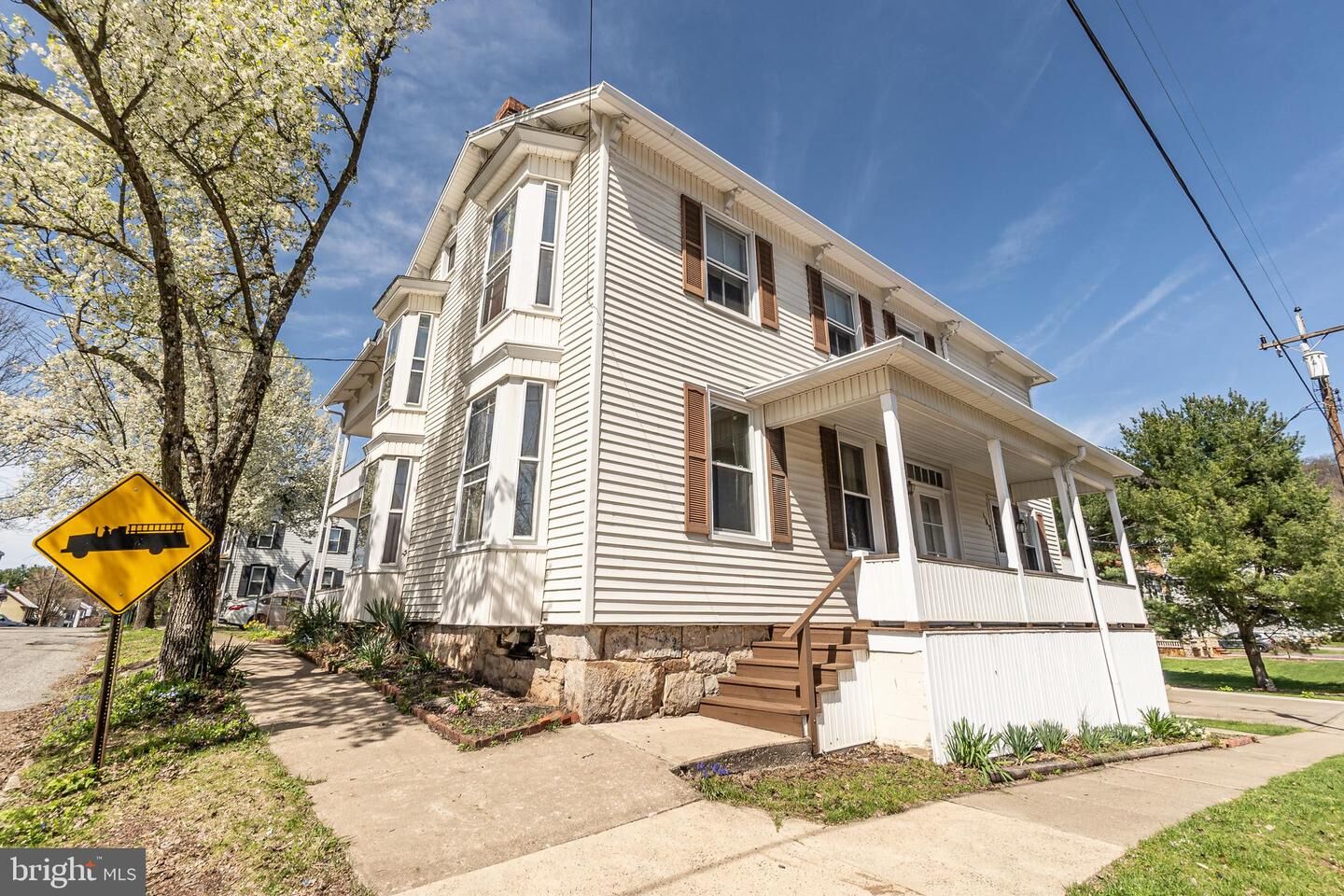 Property Photo: 100, 102 &Amp 104 N Carlisle Street PA 17068