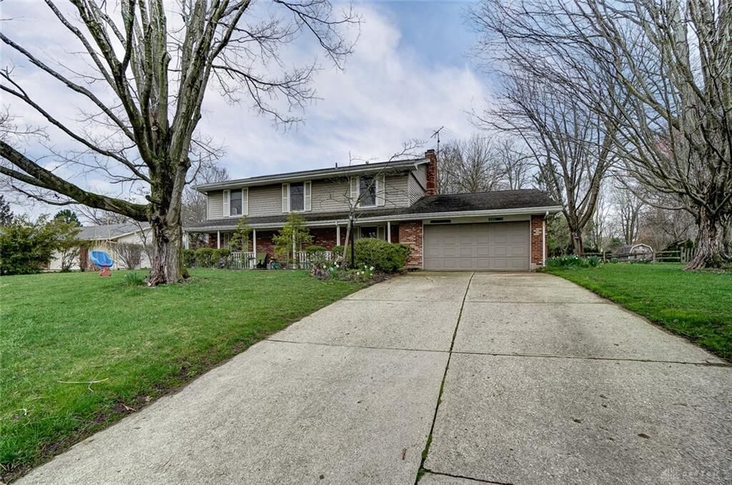 Property Photo: 1611 Red Fox Drive OH 45432