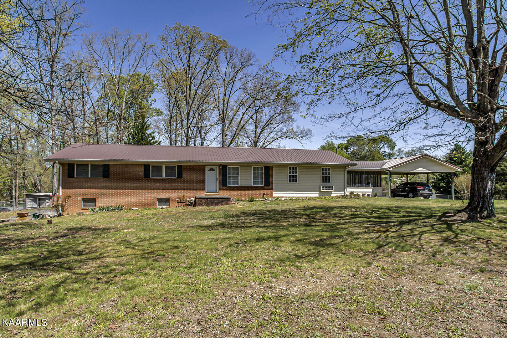 Property Photo:  140 County Road 147  TN 37370 