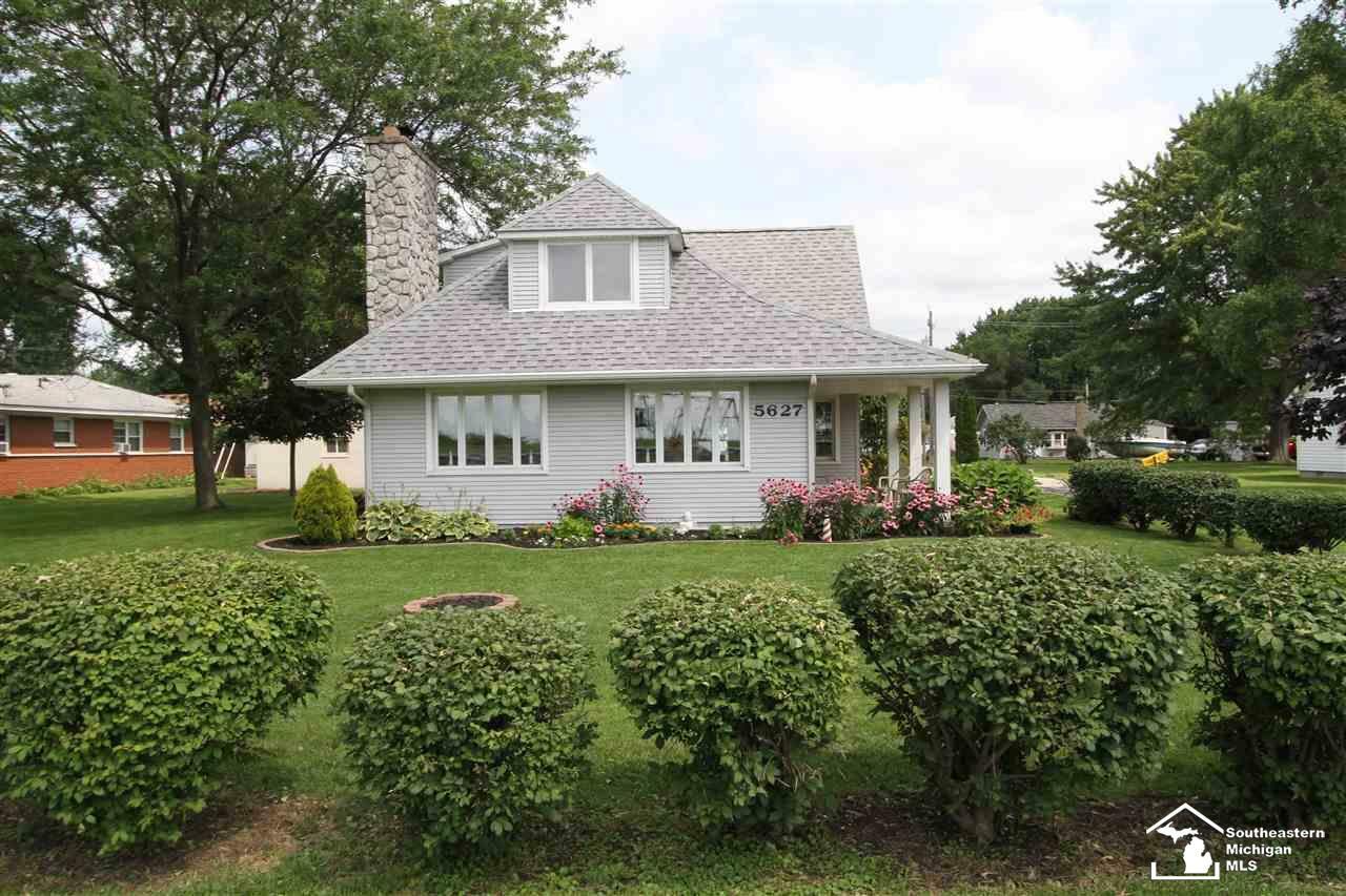 Property Photo:  5627 Grandview  MI 48166 