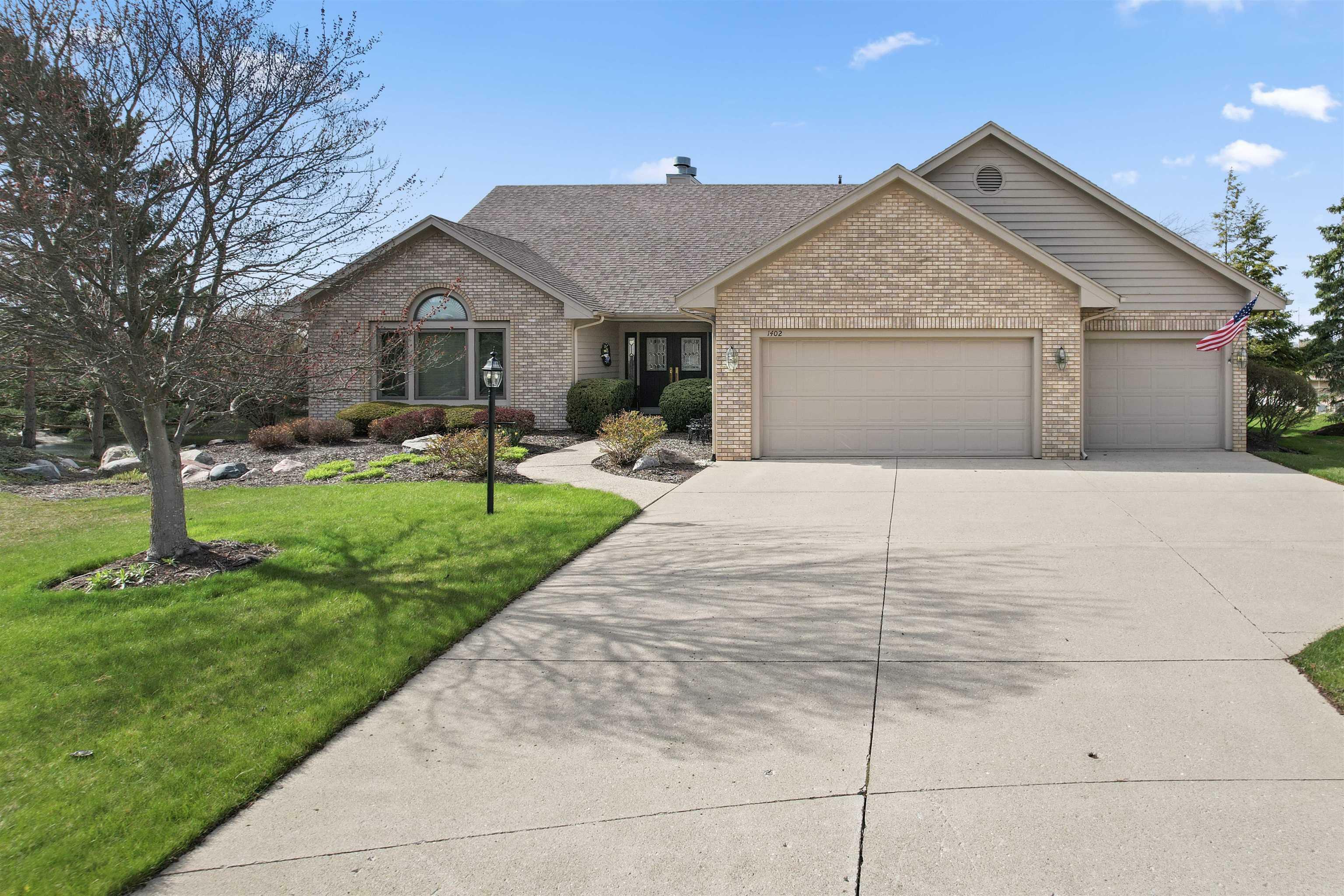 Property Photo: 1402 Copper Beech Run IN 46804