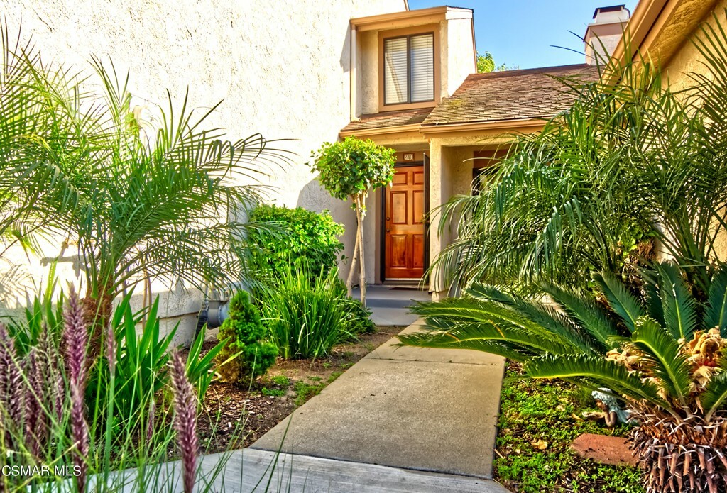 Property Photo:  240 Ute Lane  CA 93001 