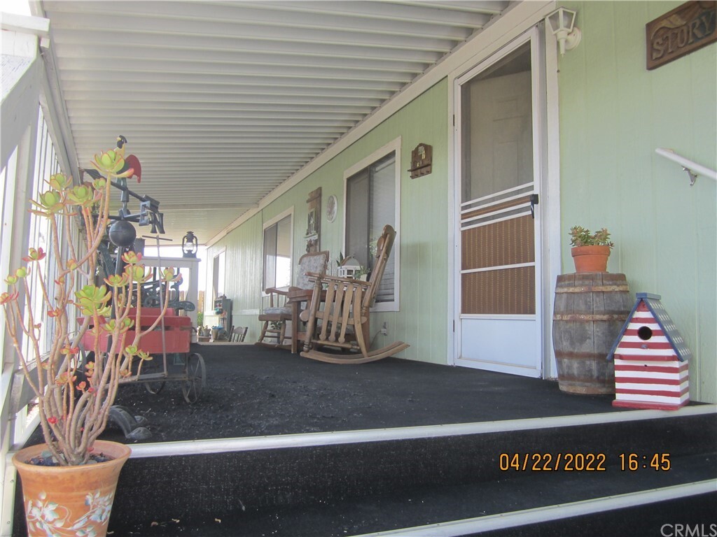 Property Photo: 1650 E Clark Avenue 212 CA 93455