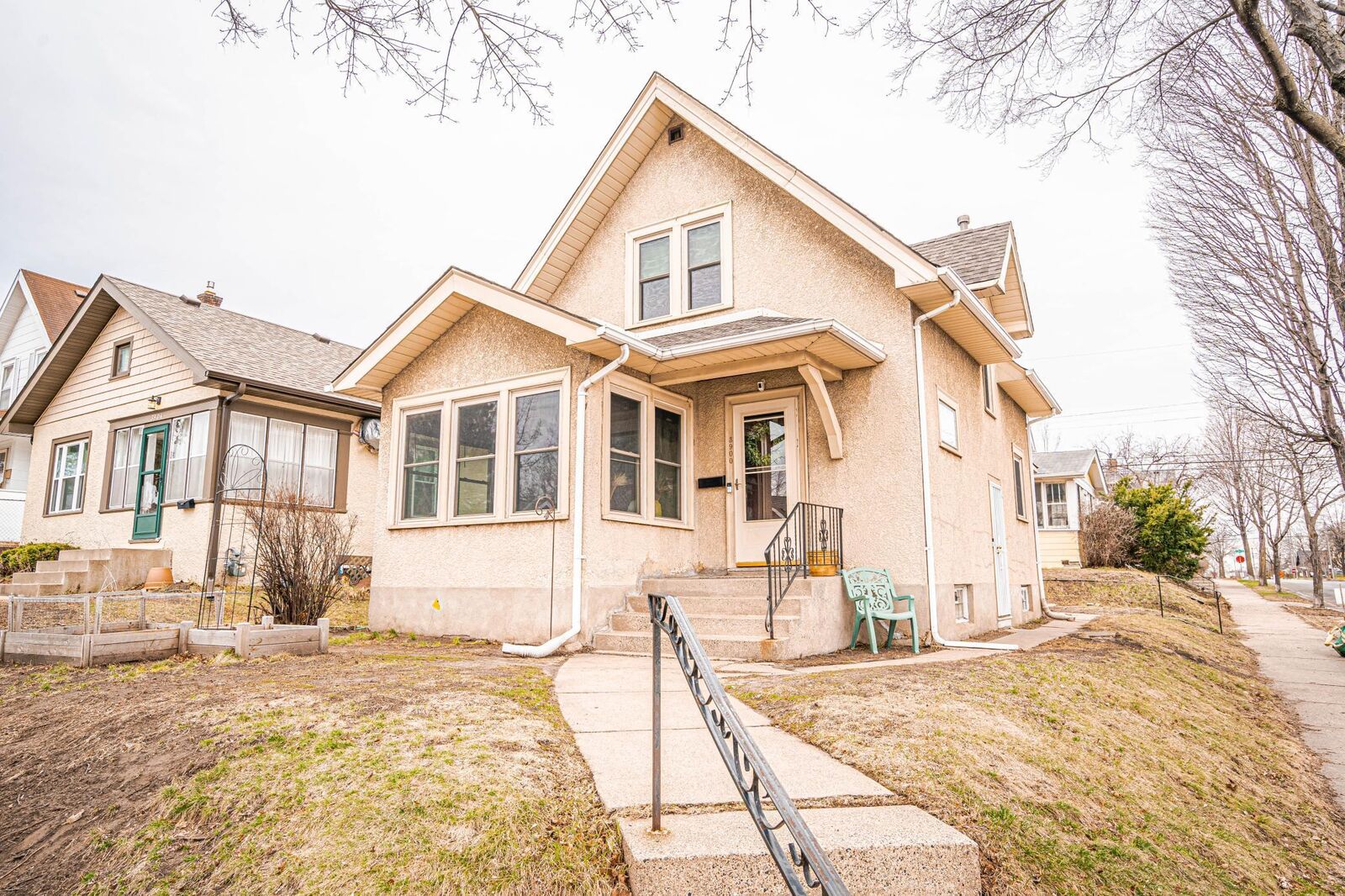 Property Photo:  3900 13th Avenue S  MN 55407 