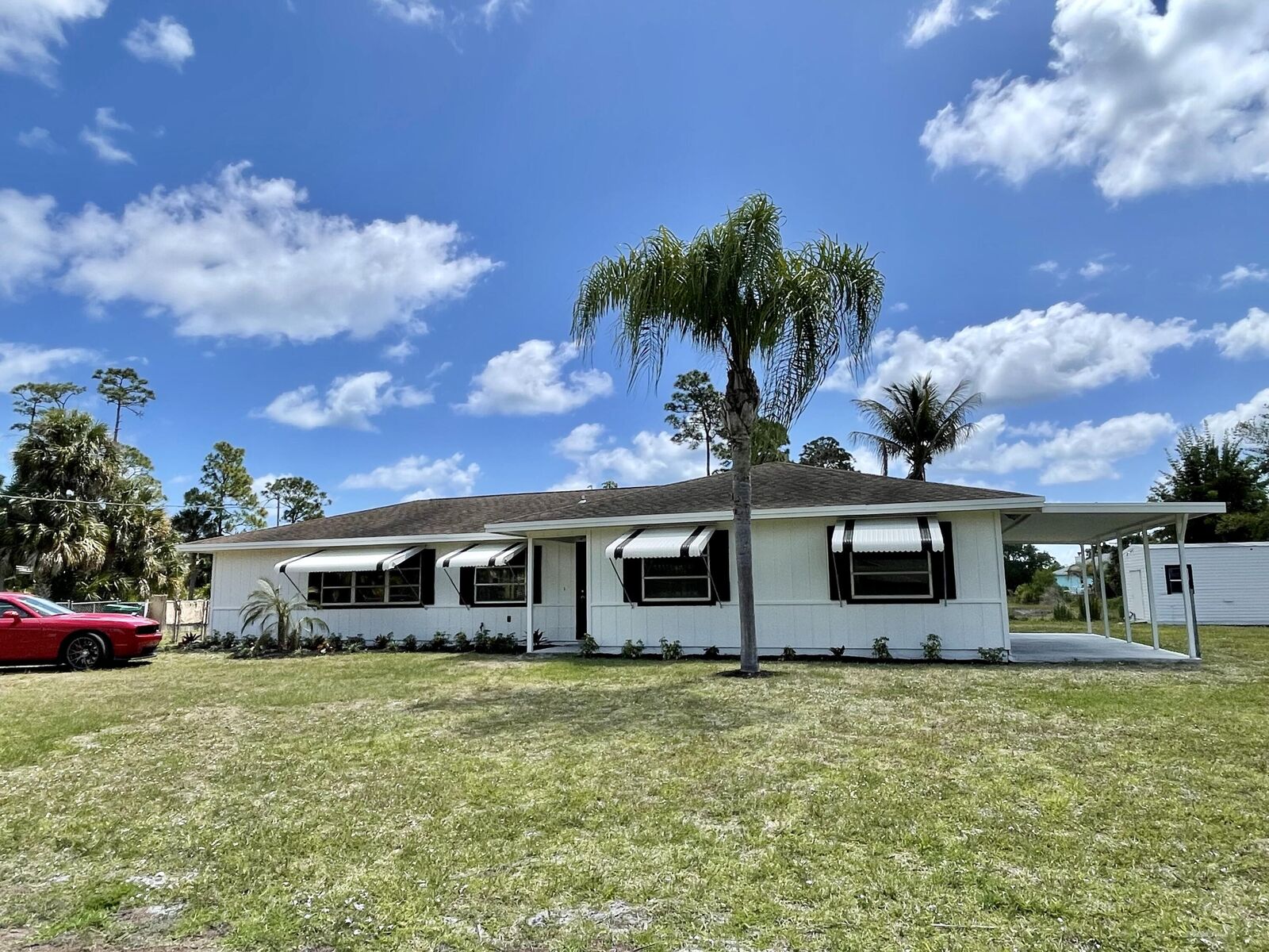 Property Photo: 5900 Papaya Drive FL 34982