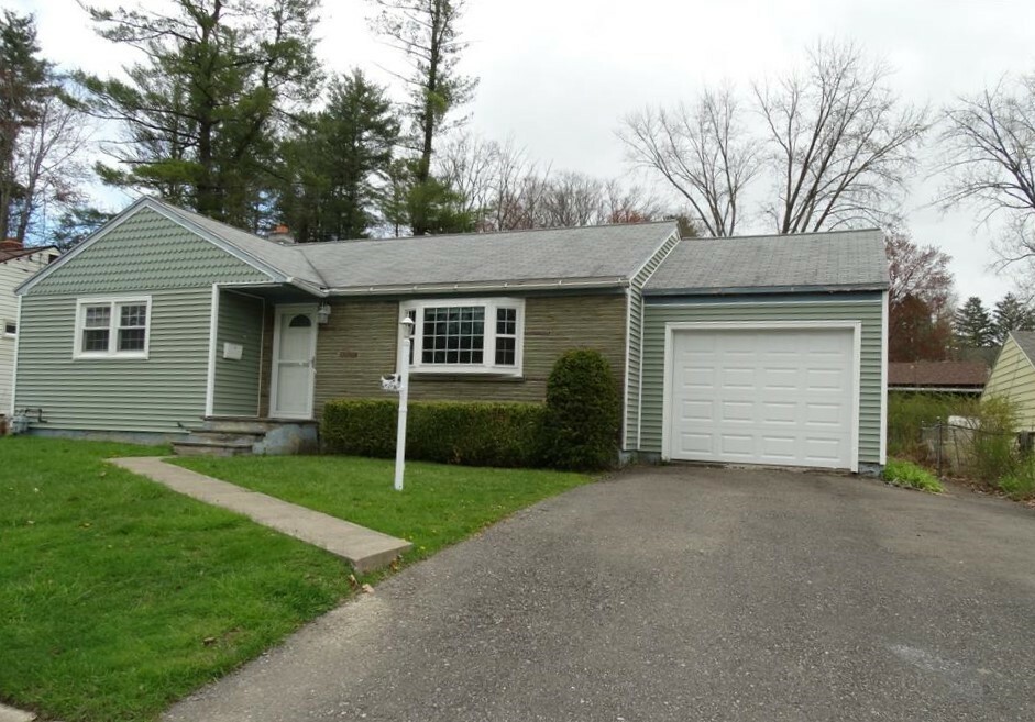 Property Photo:  706 Byford Boulevard  NY 13760 