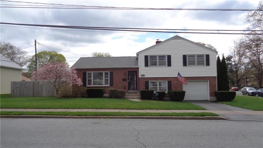 Property Photo:  862 Nicholas Street  PA 18017 
