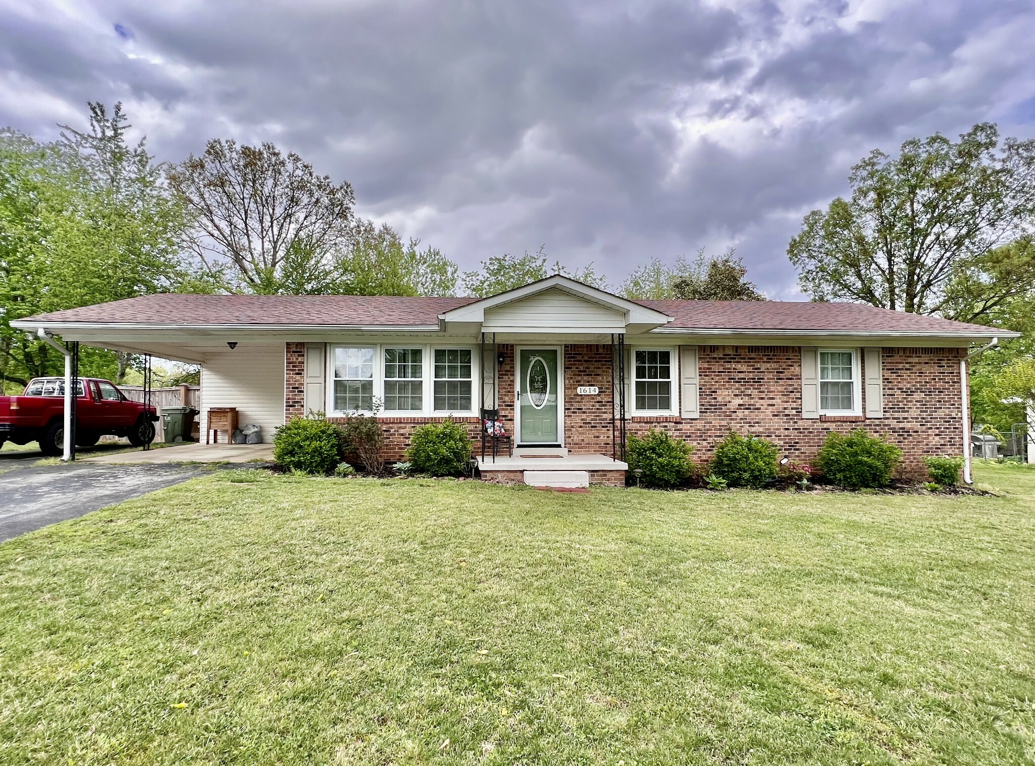 Property Photo:  1614 Whippoorwill Dr  TN 38464 