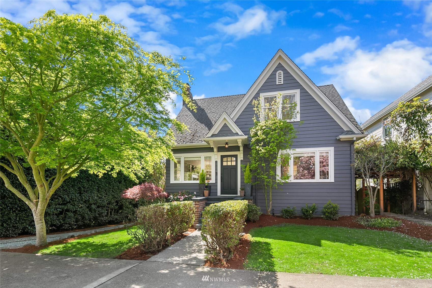 Property Photo:  6047 44th Avenue SW  WA 98136 