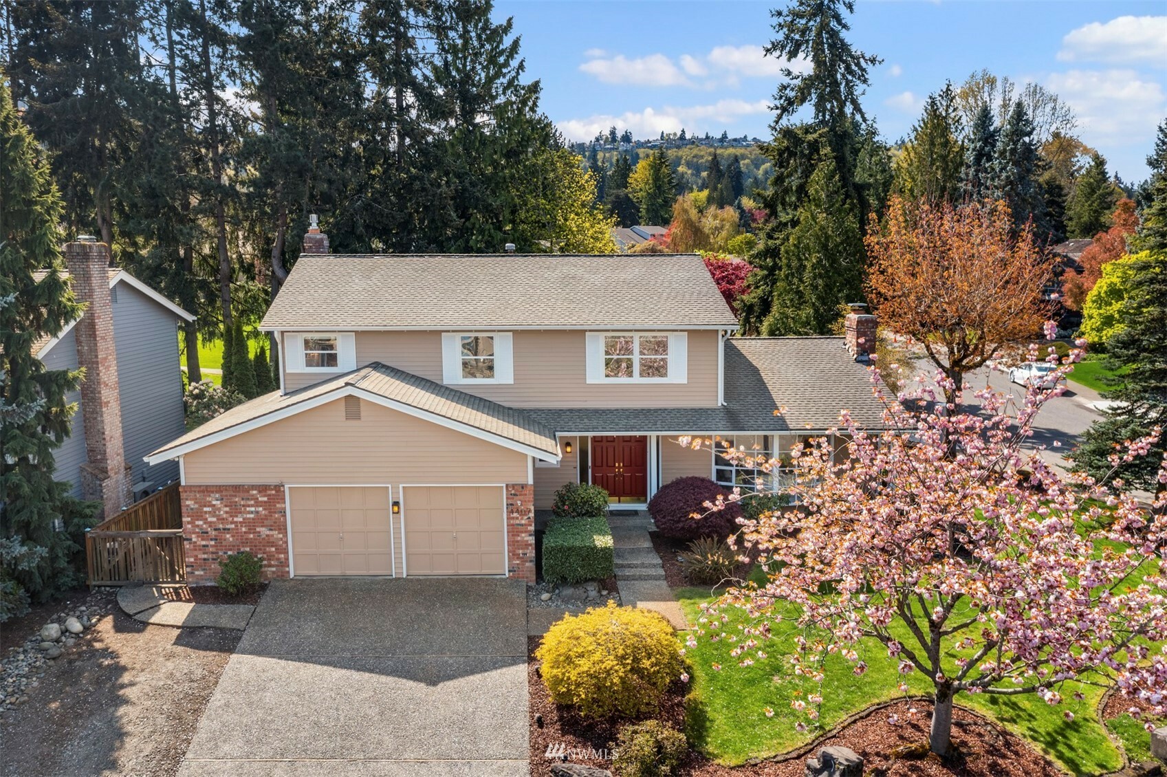 Property Photo:  4407 193rd Avenue SE  WA 98027 