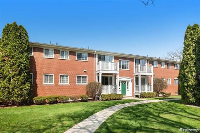 Property Photo: 451 N Eton Street E2 MI 48009