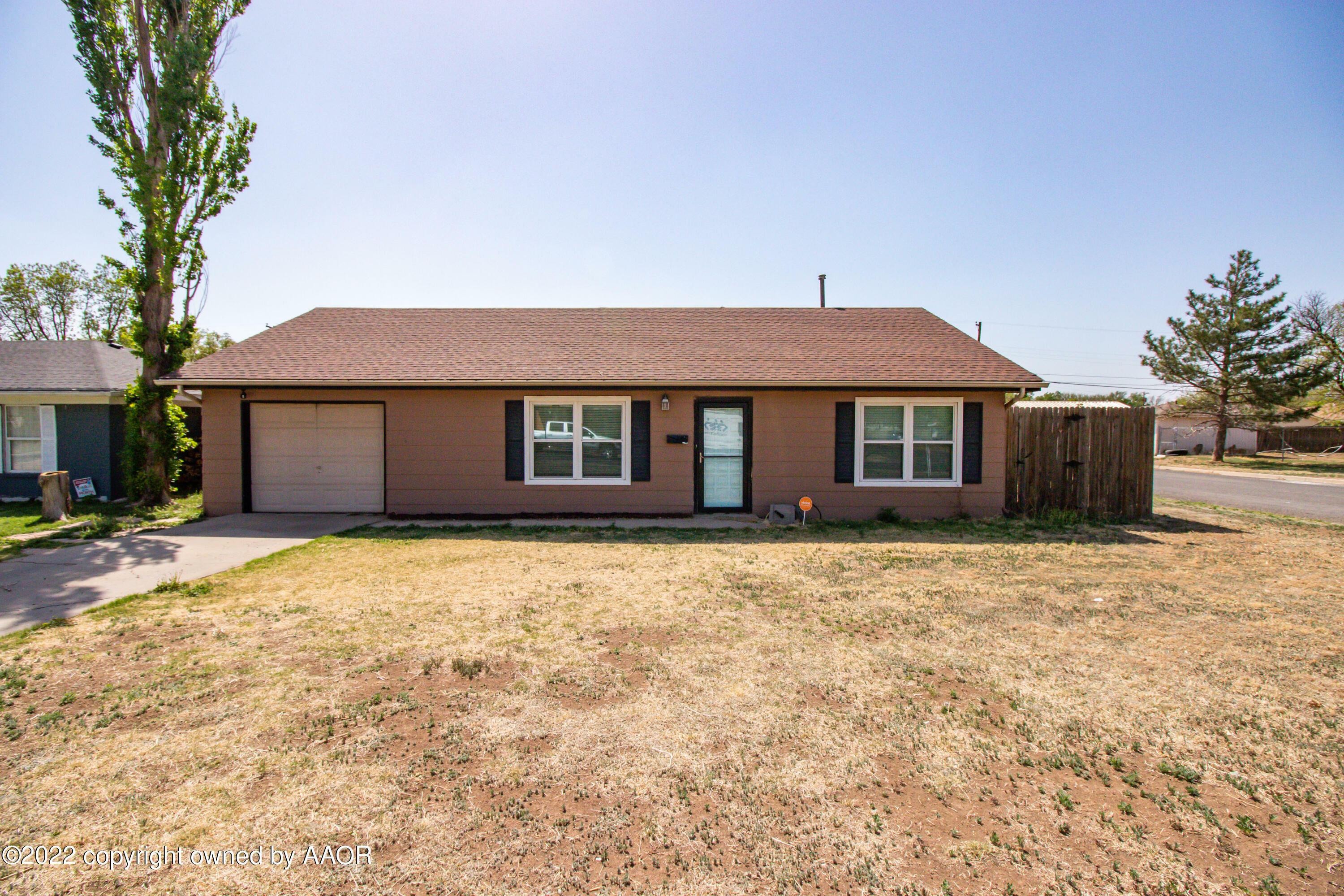 Property Photo:  4400 Bowie Street  TX 79110 