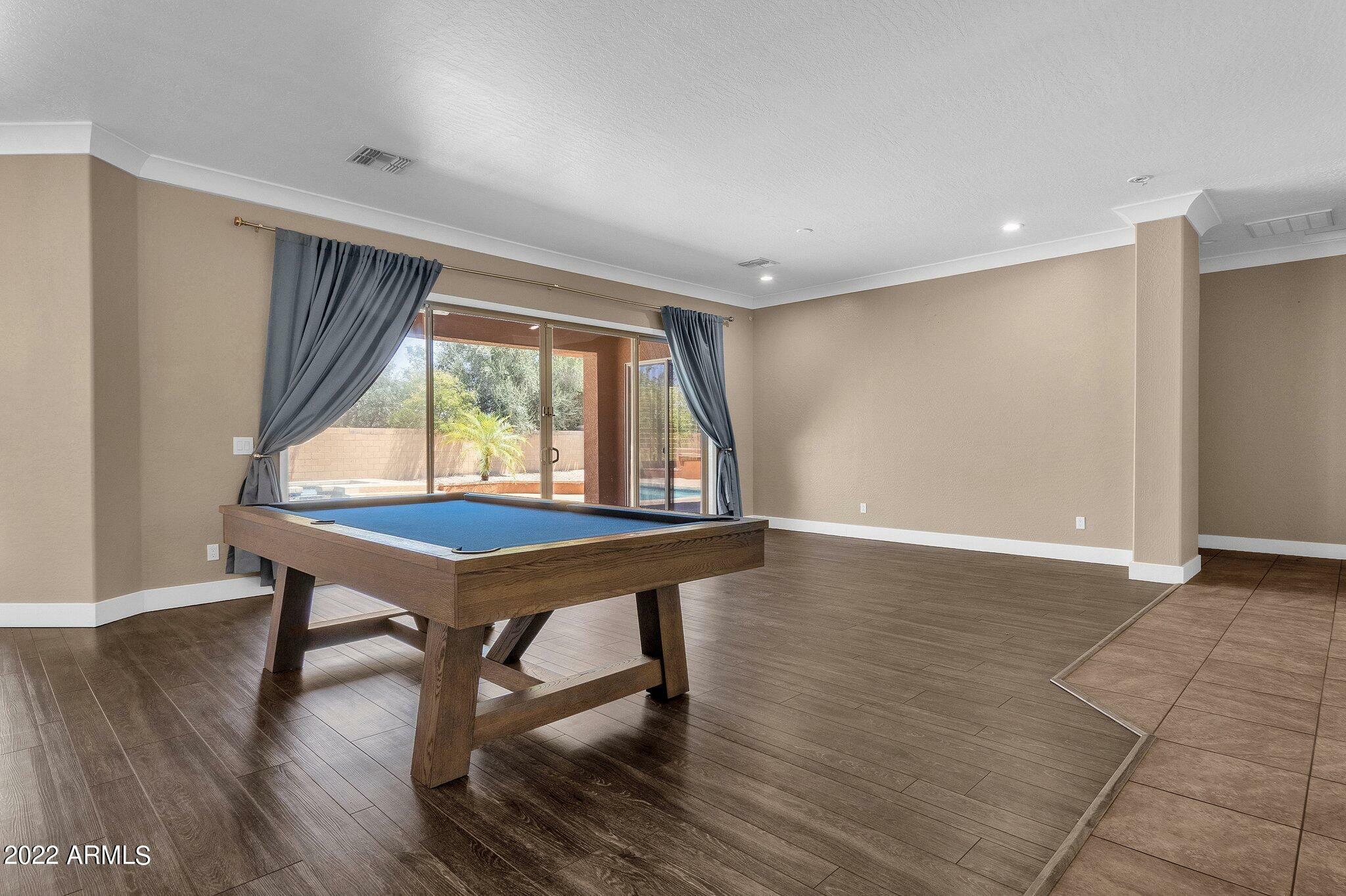 Property Photo: 5825 S Soho Lane AZ 85249