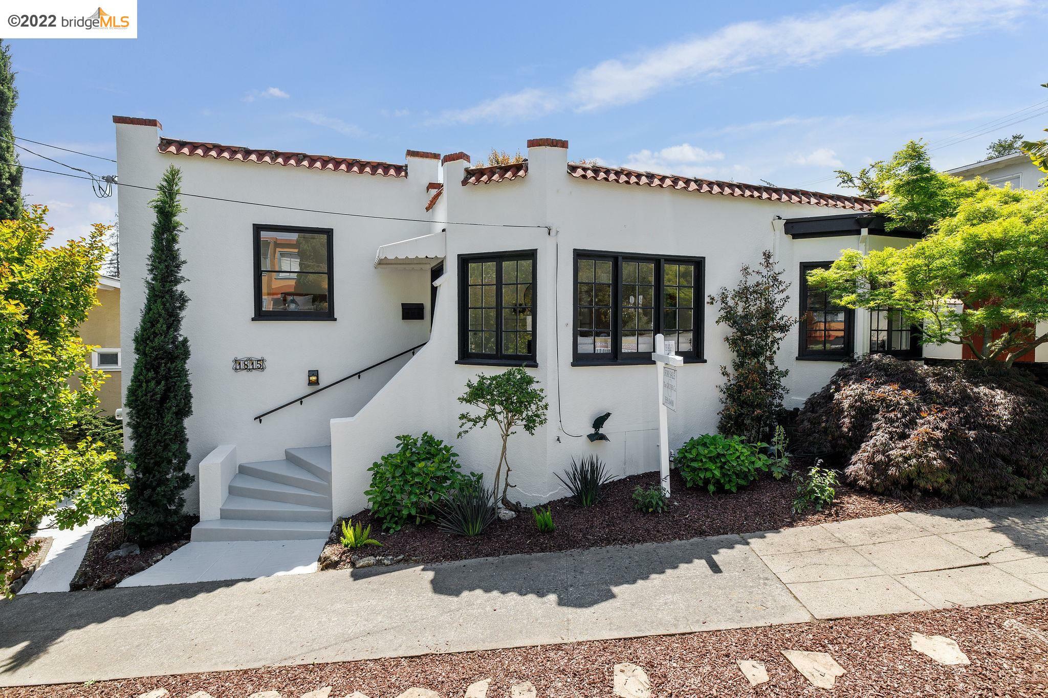 Property Photo:  1815 E 38th St  CA 94602 