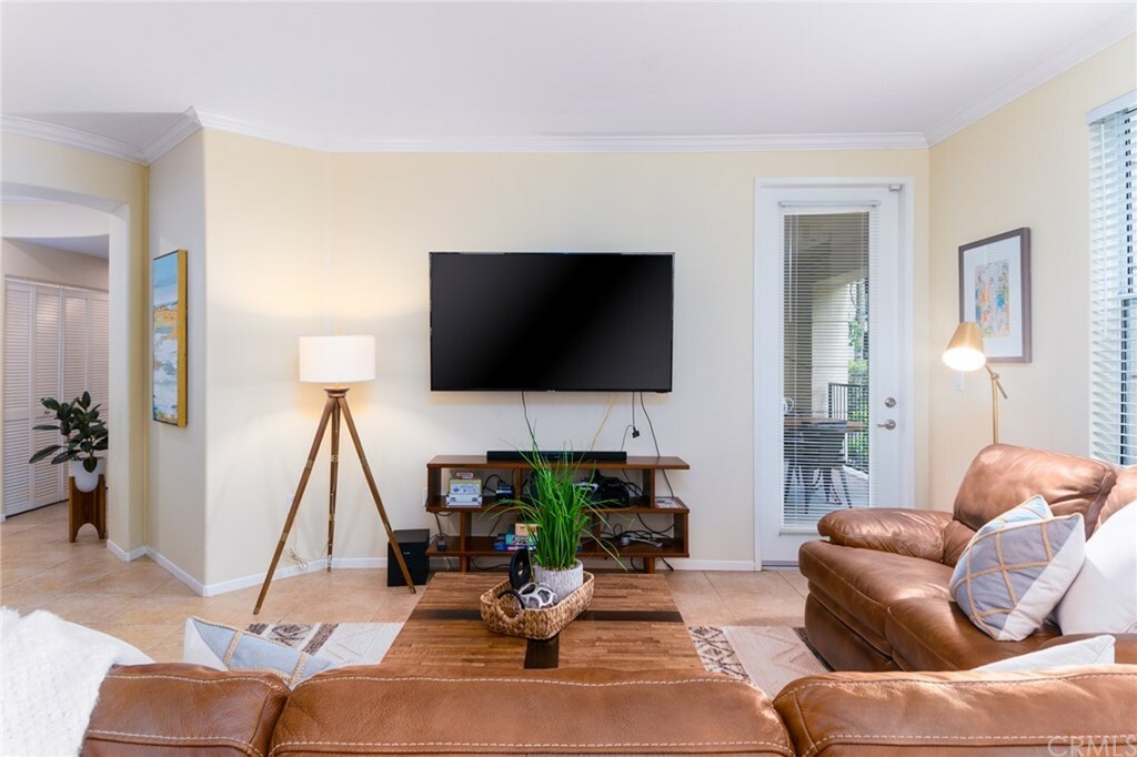 Property Photo:  3159 Watermarke Place  CA 92612 