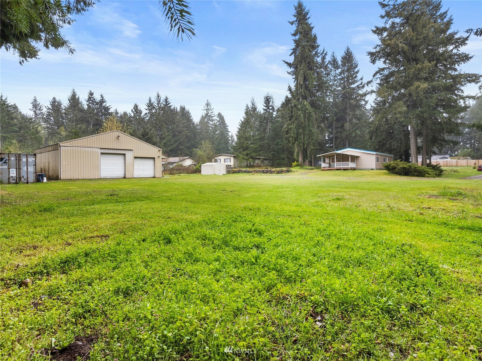 Property Photo:  11305 207th Street E  WA 98338 