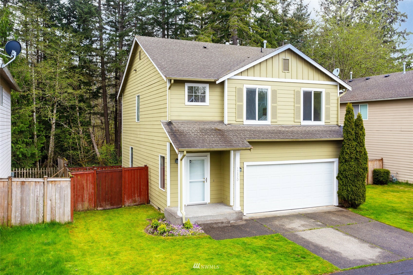 Property Photo:  12820 159th Street E  WA 98374 