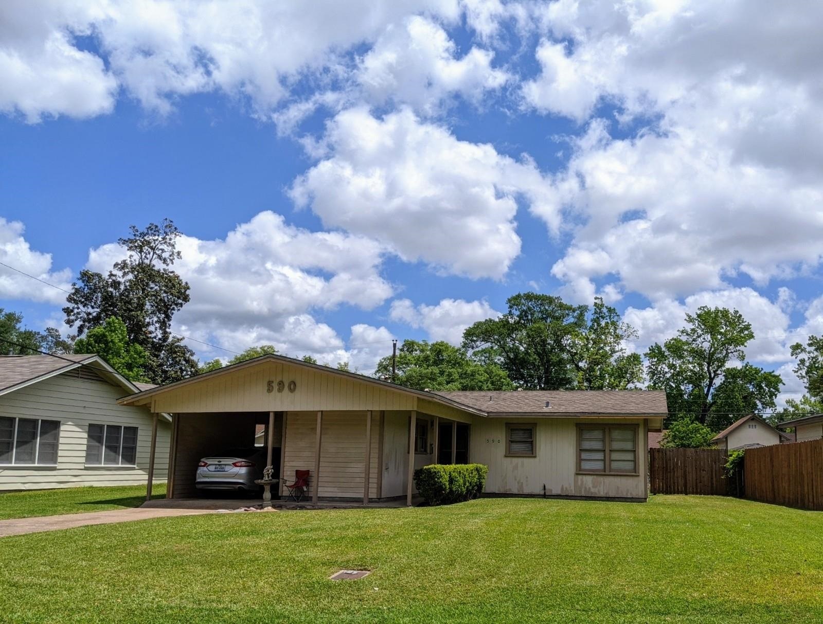 Property Photo:  590 Parson Dr  TX 77706 