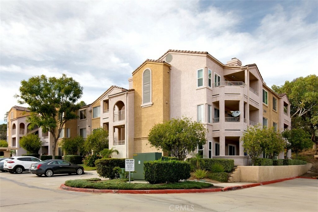 Property Photo:  2550 San Gabriel Way 206  CA 92882 