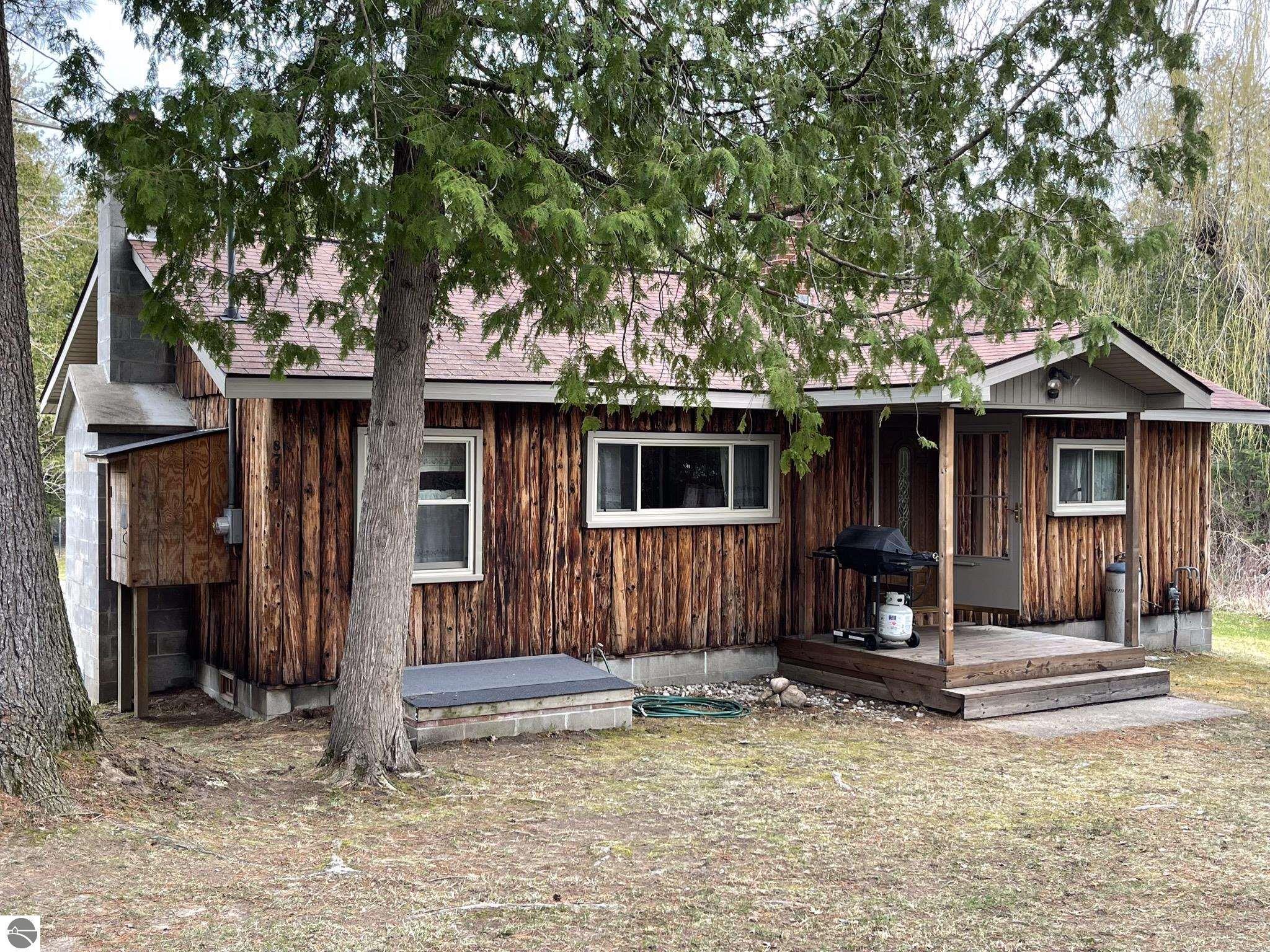 Property Photo: 8717 Reiss Drive MI 48622