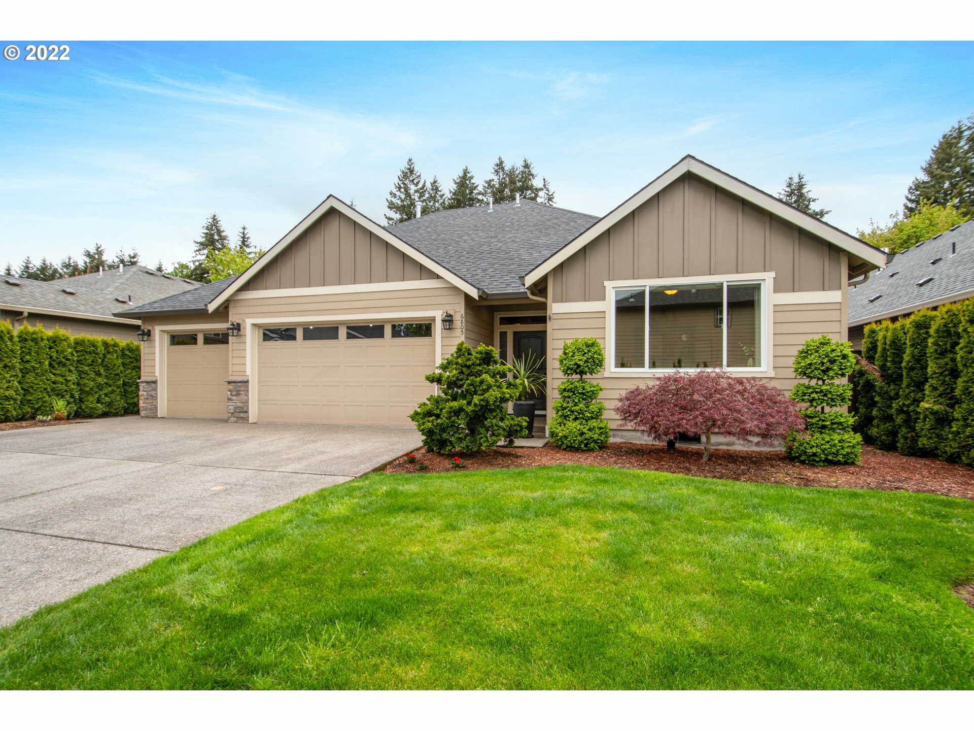 Property Photo:  6805 NE 69th Cir  WA 98661 