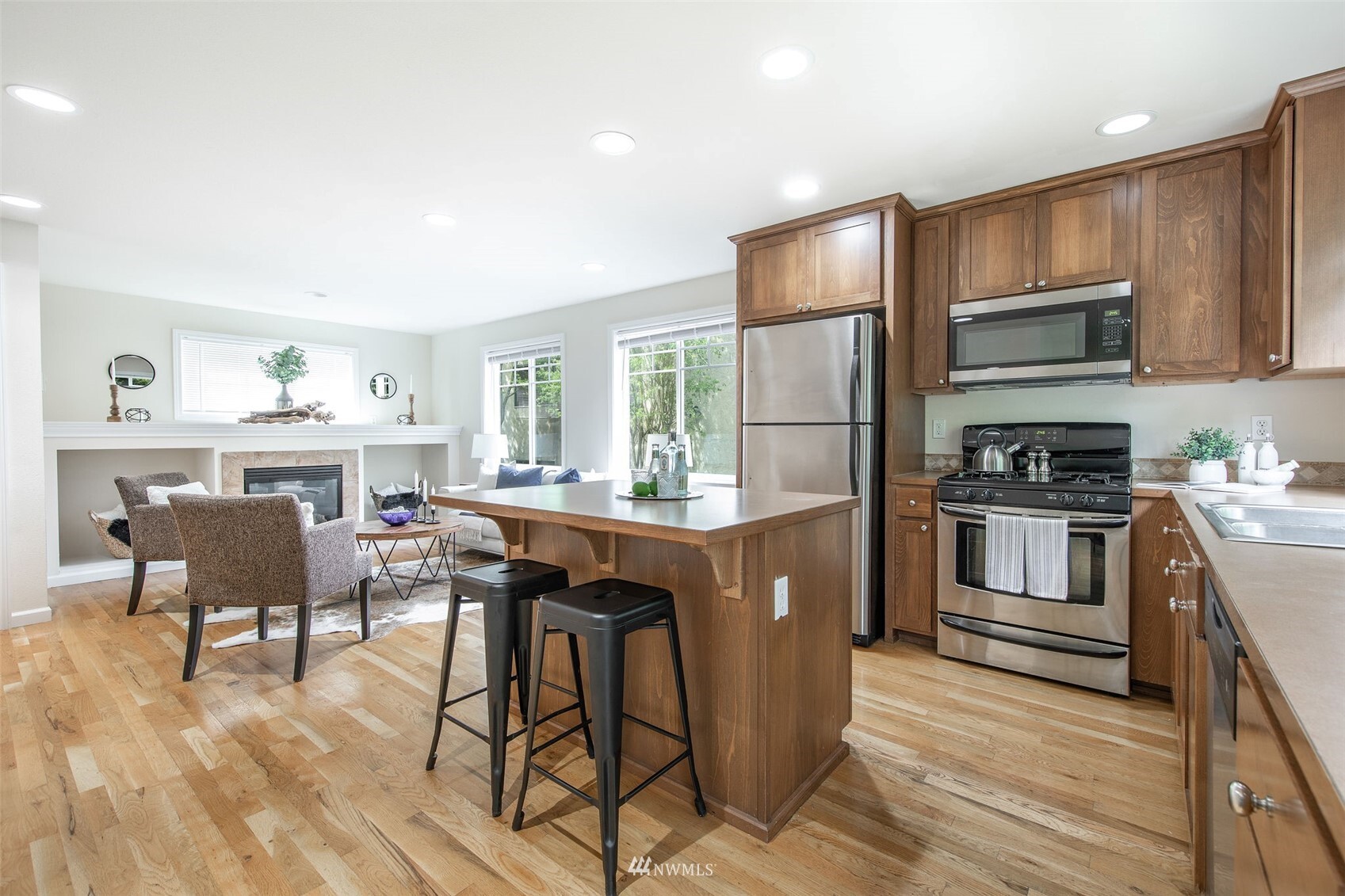 Property Photo: 8736 Phinney Avenue N B WA 98103