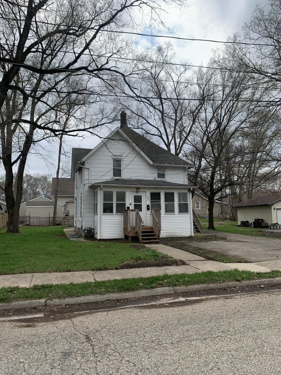 Property Photo:  522 Illinois Street  IL 61080 