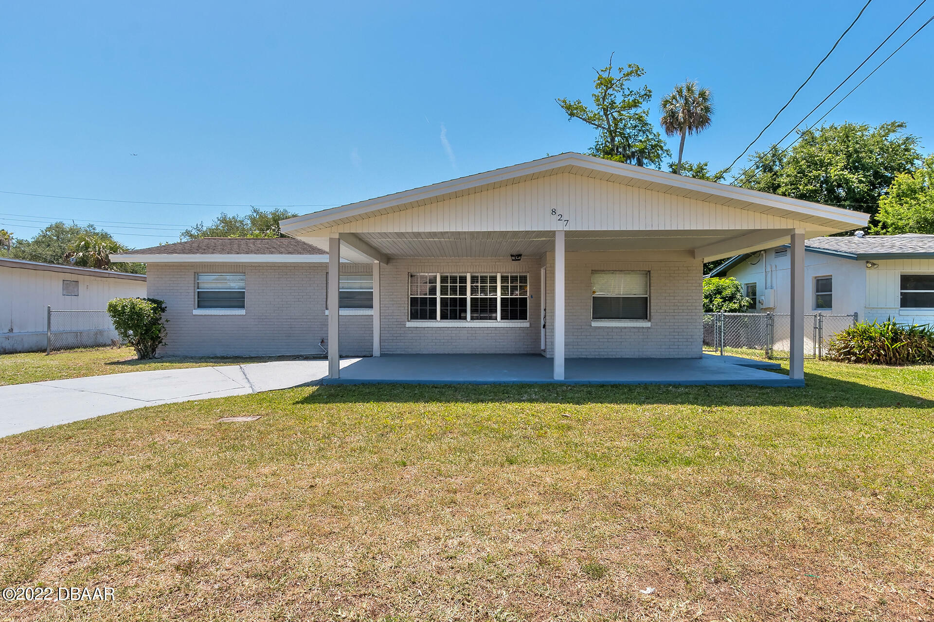 Property Photo:  827 N Kottle Circle  FL 32114 