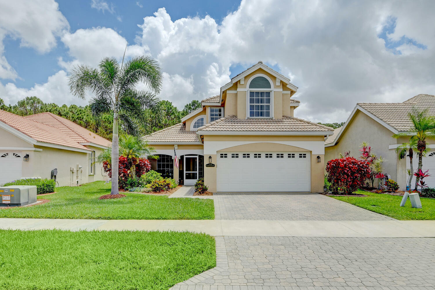 Property Photo:  710 SW Munjack Circle  FL 34986 