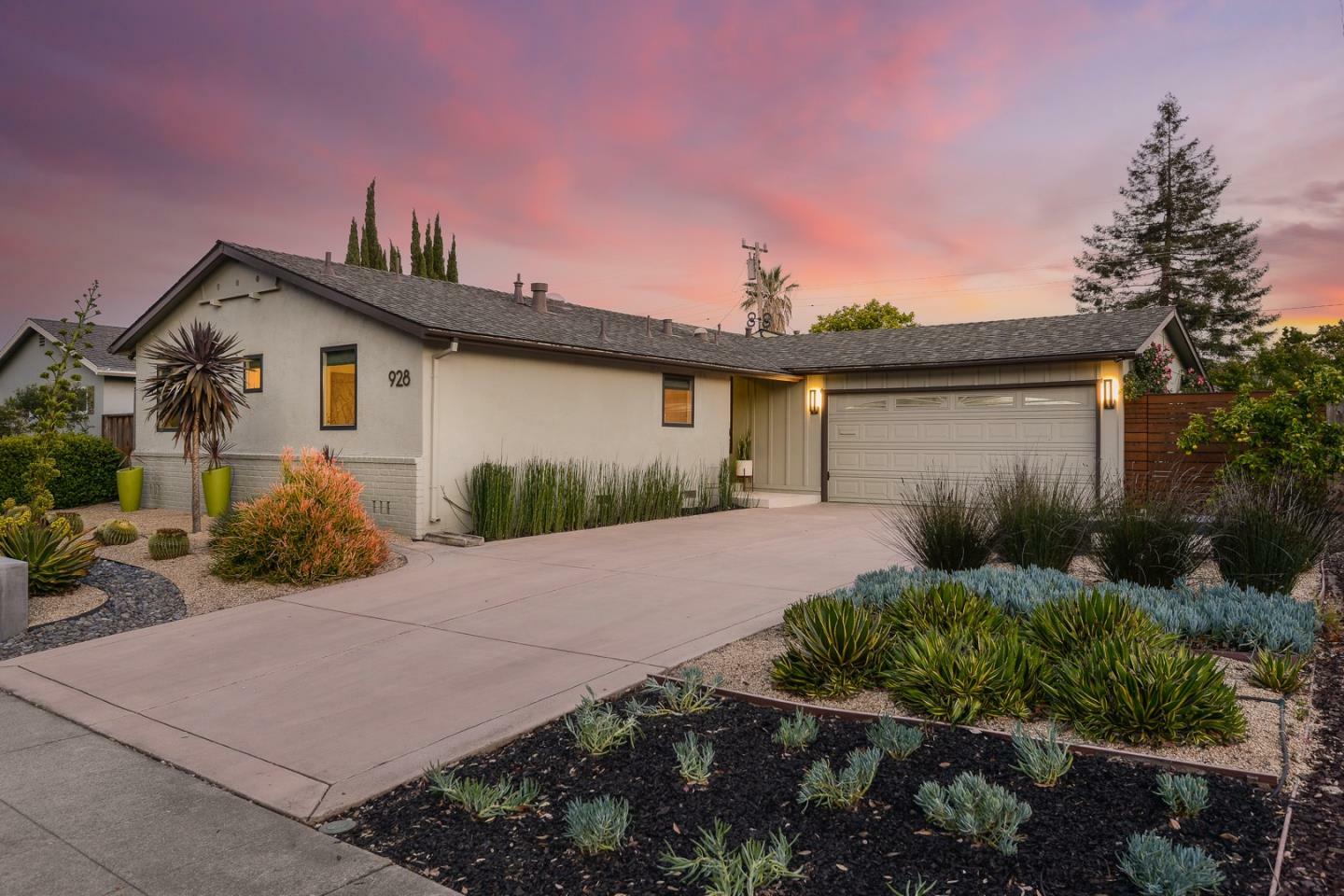 Property Photo:  928 Kennard Way  CA 94087 