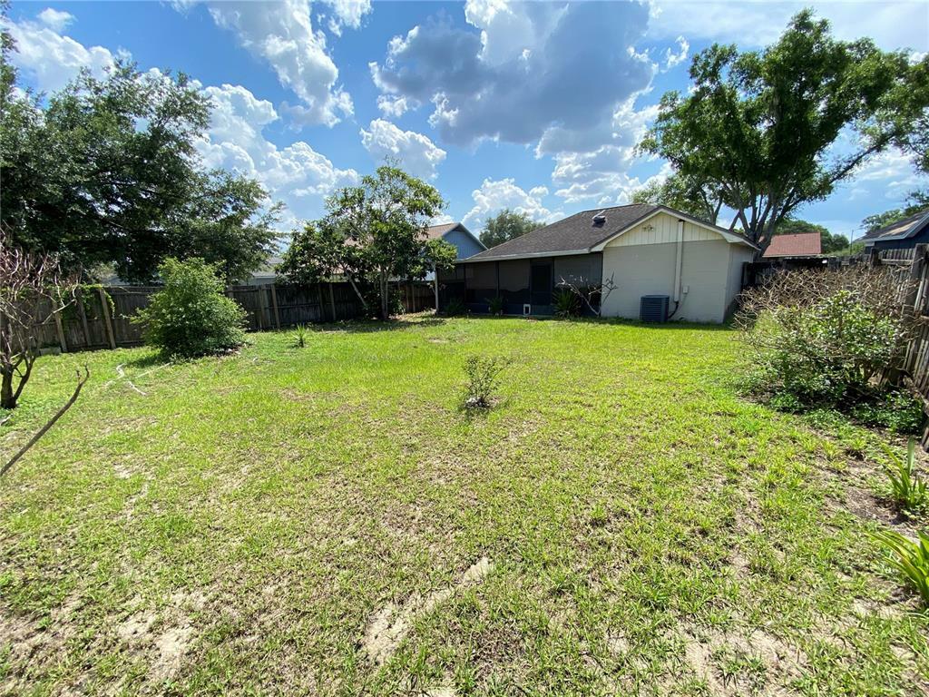 Property Photo:  2016 Rudder Drive  FL 33594 