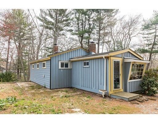 Property Photo:  2 Edgehill Rd  MA 01862 