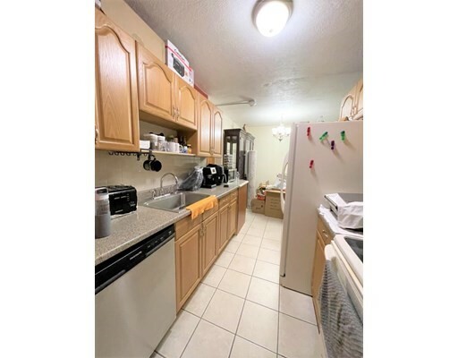 Property Photo:  103 Newman Street 17  MA 02148 