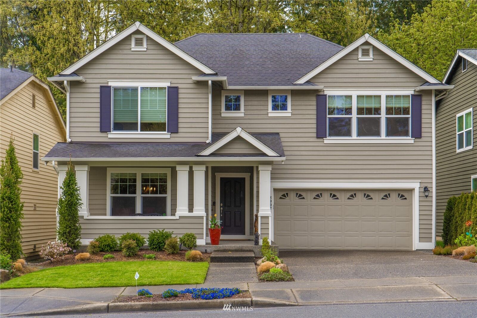 Property Photo:  8907  228th Way NE  WA 98053 